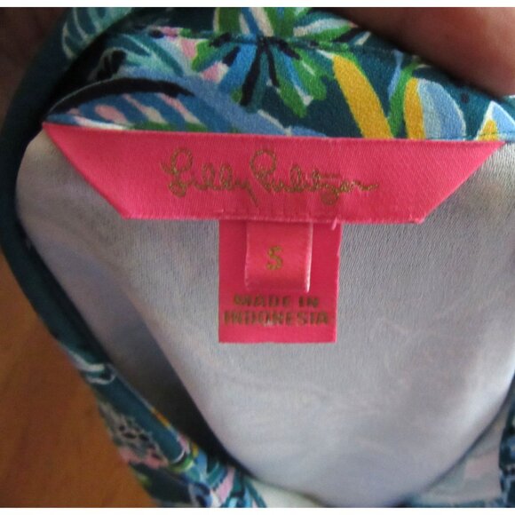 Lilly Pulitzer Tavia Top Valencia Teal Rain Florist Engineered Blouse Size S - Picture 7 of 7